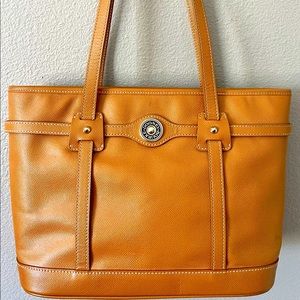 Dooney Bourke bag/purse